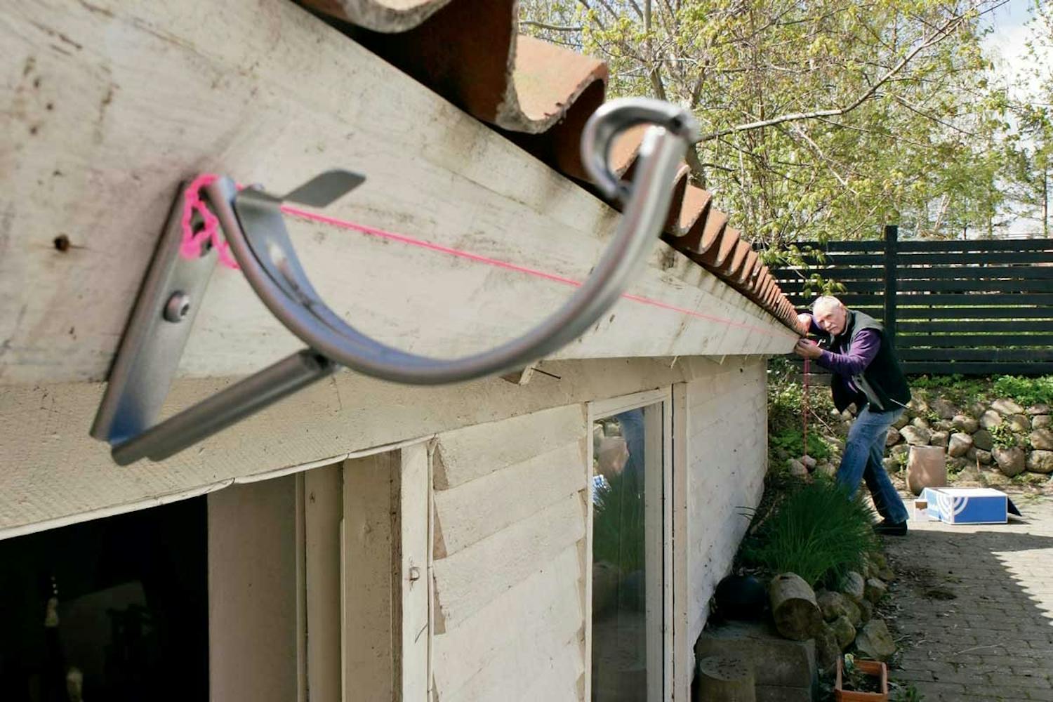 Räystäskourut: Näin asennat räystäskourut Räystäskourut: Näin asennat räystäskourut